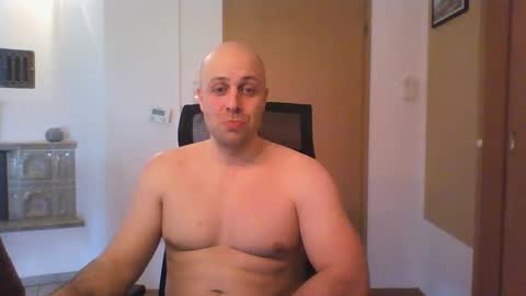 Snapshot of freddow chatting on 03-03-25, 10:06 freddow online show from 03-03-25, 10:06