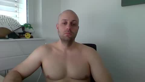 Snapshot of freddow chatting on 03-07-25, 03:28 freddow online show from 03-07-25, 03:28