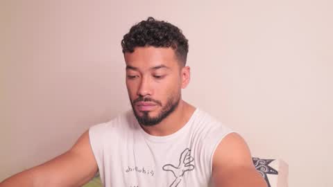 Snapshot of freddsexxx chatting on 11-10-25, 02:38 FredSeXXX online show from 11-10-25, 02:38