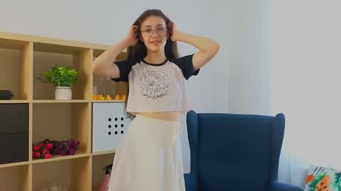 Hey im Olivia im glat to see you in mu room3 online show from 03-14-26, 03:56