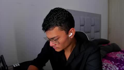 Frederic Sloan online show from 02-27-26, 04:51