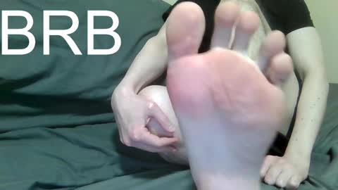 Snapshot of fredthetom12 chatting on 10-27-25, 03:38 Greedy Fred online show from 10-27-25, 03:38