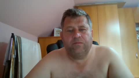 freeboy80180 online show from 09-10-25, 03:23