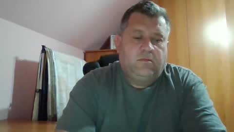 freeboy80180 online show from 11-12-25, 04:18