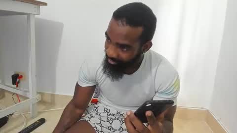 Snapshot of freedom_24 chatting on 01-15-25, 07:34 shakur online show from 01-15-25, 07:34