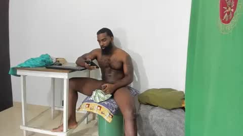 Snapshot of freedom_24 chatting on 01-23-25, 12:25 shakur online show from 01-23-25, 12:25