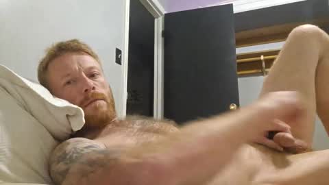 Snapshot of freefallin2222 chatting on 10-26-25, 12:33 freefallin2222 online show from 10-26-25, 12:33