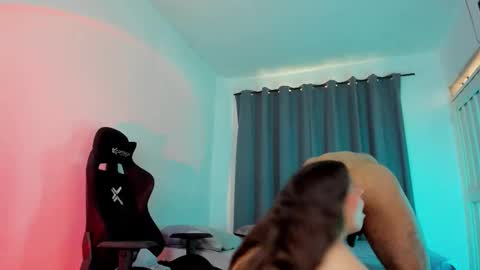 Snapshot of freelovecpl chatting on 01-13-26, 02:22 Peter Maca online show from 01-13-26, 02:22