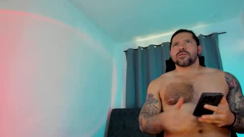 Snapshot of freelovecpl chatting on 02-19-26, 02:02 Peter Maca online show from 02-19-26, 02:02