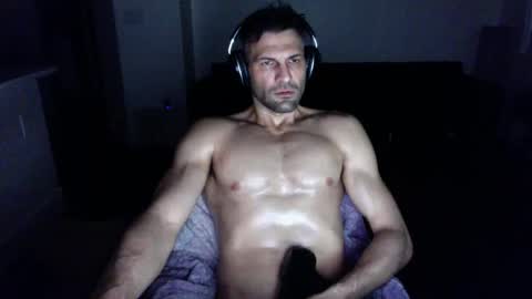 Snapshot of freesoulmovement chatting on 01-06-25, 06:36 jasmineandaladin69 online show from 01-06-25, 06:36