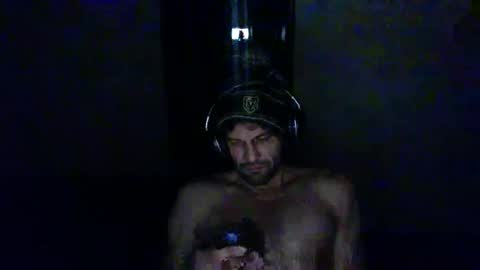 Snapshot of freesoulmovement chatting on 01-11-25, 09:57 jasmineandaladin69 online show from 01-11-25, 09:57