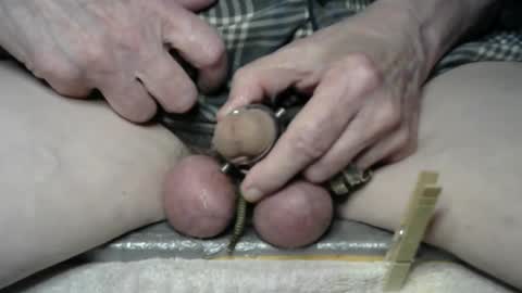 Snapshot of freewillie1234 chatting on 12-08-24, 06:33 I am a total slave slut. I would like to have multiple owners to use me every day. online show from 12-08-24, 06:33