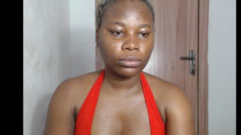 Snapshot of frekkymorelle chatting on 10-13-25, 04:12 frekkymorelle online show from 10-13-25, 04:12