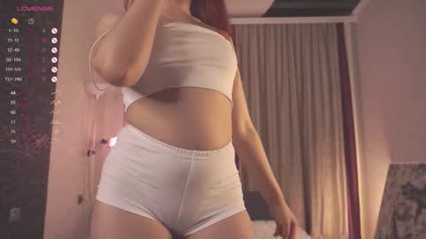 frencheseyes online show from 09-23-25, 02:53