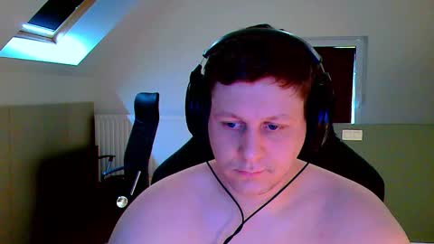 French fries online show from 10-12-25, 01:54