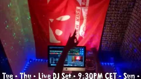 Snapshot of frenchkissdjfk chatting on 11-06-25, 07:37 frenchkissdjfk online show from 11-06-25, 07:37