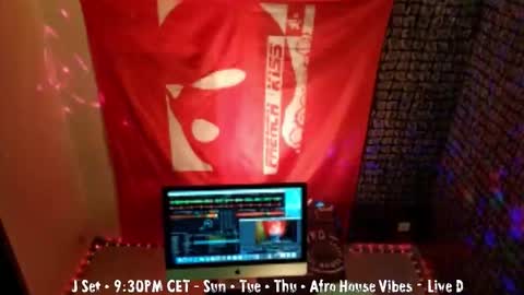 Snapshot of frenchkissdjfk chatting on 12-17-25, 05:52 frenchkissdjfk online show from 12-17-25, 05:52