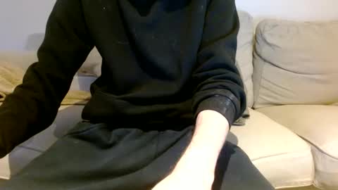 Snapshot of frenchms chatting on 12-28-24, 04:09 frenchms online show from 12-28-24, 04:09