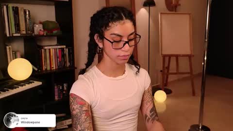 Snapshot of fresatanica chatting on 11-21-25, 03:49 Vale online show from 11-21-25, 03:49