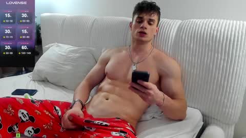 Snapshot of fresh_b1ood chatting on 01-14-25, 10:34 Alex or Andrzej online show from 01-14-25, 10:34