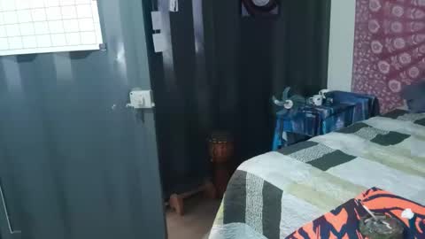 Snapshot of freshboy4512 chatting on 01-31-25, 07:29 FreshBoy online show from 01-31-25, 07:29