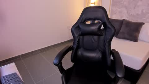 Snapshot of fresita16_ chatting on 11-27-25, 02:41 C A M I online show from 11-27-25, 02:41