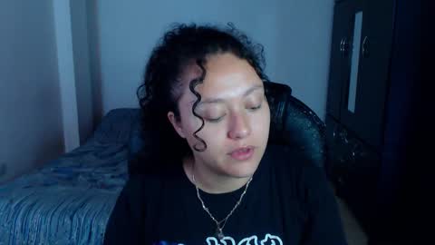 Louise  online show from 11-19-25, 12:27