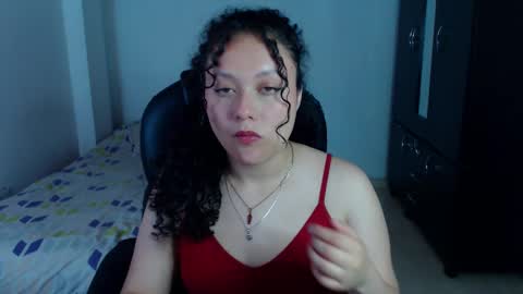 Louise  online show from 12-22-25, 04:53