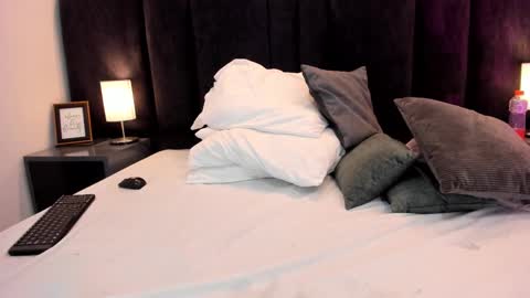 FREYA online show from 10-11-25, 09:19