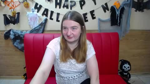 FreyaDak online show from 11-10-25, 06:18