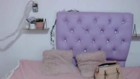 Freyja online show from 10-15-25, 10:54