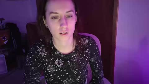 FreyaTheGemini online show from 12-21-24, 12:20