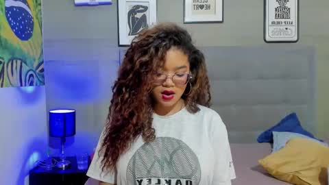 Frezzita online show from 12-20-25, 07:54