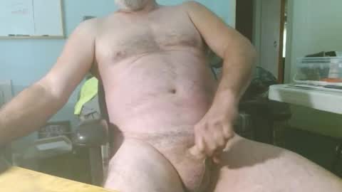 Snapshot of frfun1962 chatting on 10-22-25, 01:55 frfun1962 online show from 10-22-25, 01:55