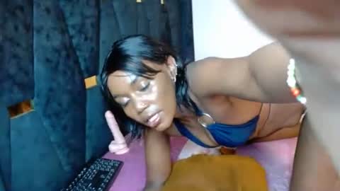 Snapshot of frianmak chatting on 12-16-24, 09:41 Frian online show from 12-16-24, 09:41