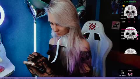 Frida A boost to fortune for the one who gives a thumbs up and a bonus lucky for those who support me by joining the fanclub online show from 01-23-25, 02:28