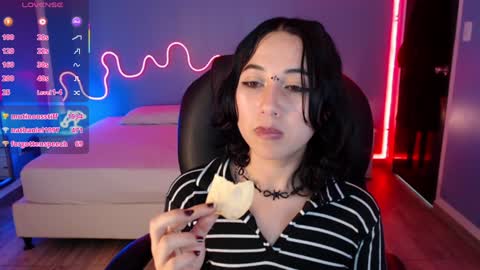 Snapshot of frida_lassi_ chatting on 02-07-25, 01:36 frida_lassi_ online show from 02-07-25, 01:36