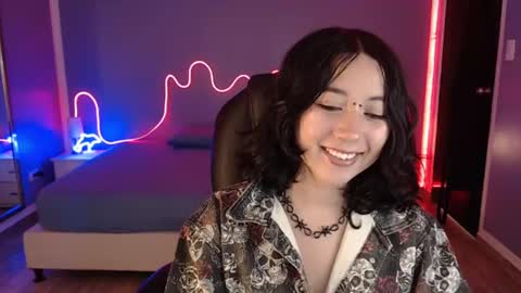 Snapshot of frida_lassi_ chatting on 02-10-25, 07:07 frida_lassi_ online show from 02-10-25, 07:07