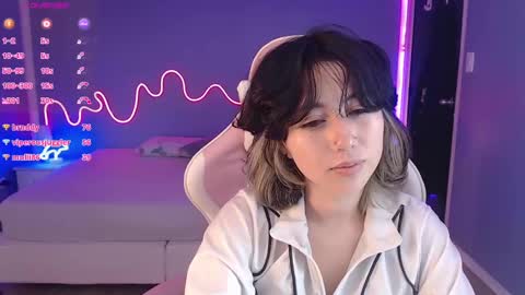 Snapshot of frida_lassi_ chatting on 03-05-25, 03:40 frida_lassi_ online show from 03-05-25, 03:40