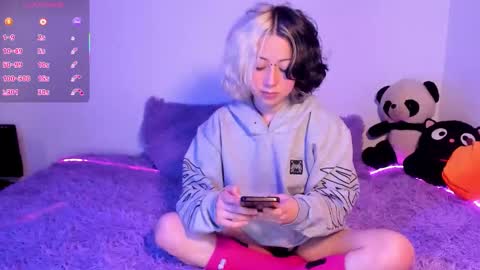 Snapshot of frida_lassi_ chatting on 09-14-25, 09:58 frida_lassi_ online show from 09-14-25, 09:58