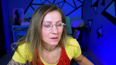 Frida Tander online show from 12-17-24, 11:17