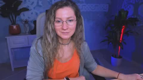 Frida Tander online show from 12-19-24, 12:23