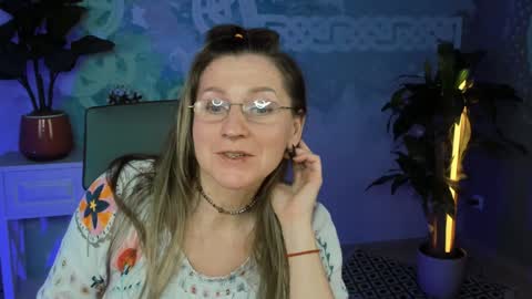 Frida Tander online show from 01-16-25, 03:13