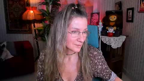 Frida Tander online show from 02-14-25, 12:03