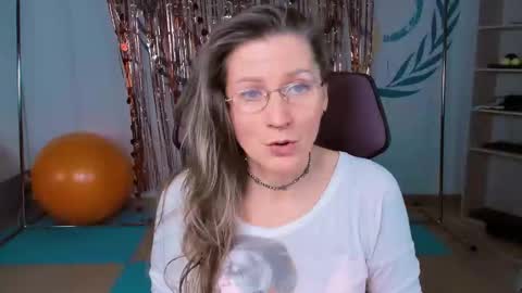 Frida Tander online show from 02-17-25, 09:03
