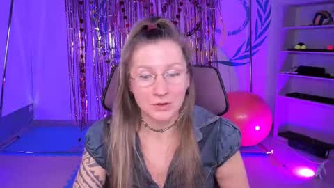 Frida Tander online show from 02-20-25, 12:15