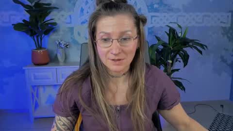 Frida Tander online show from 02-21-25, 04:16