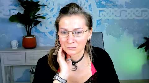 Frida Tander online show from 09-19-25, 01:23