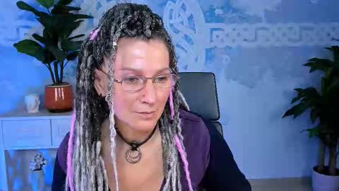 Frida Tander online show from 10-04-25, 05:16