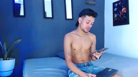 Adam y pitter online show from 12-04-24, 11:52